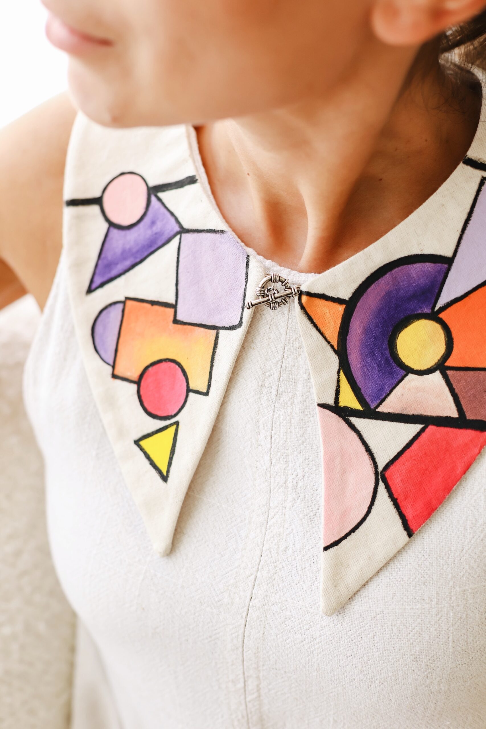 Baby V collar designed by painting artist. It is an art accessory with animal figure pattern organic cotton special abstract geometric